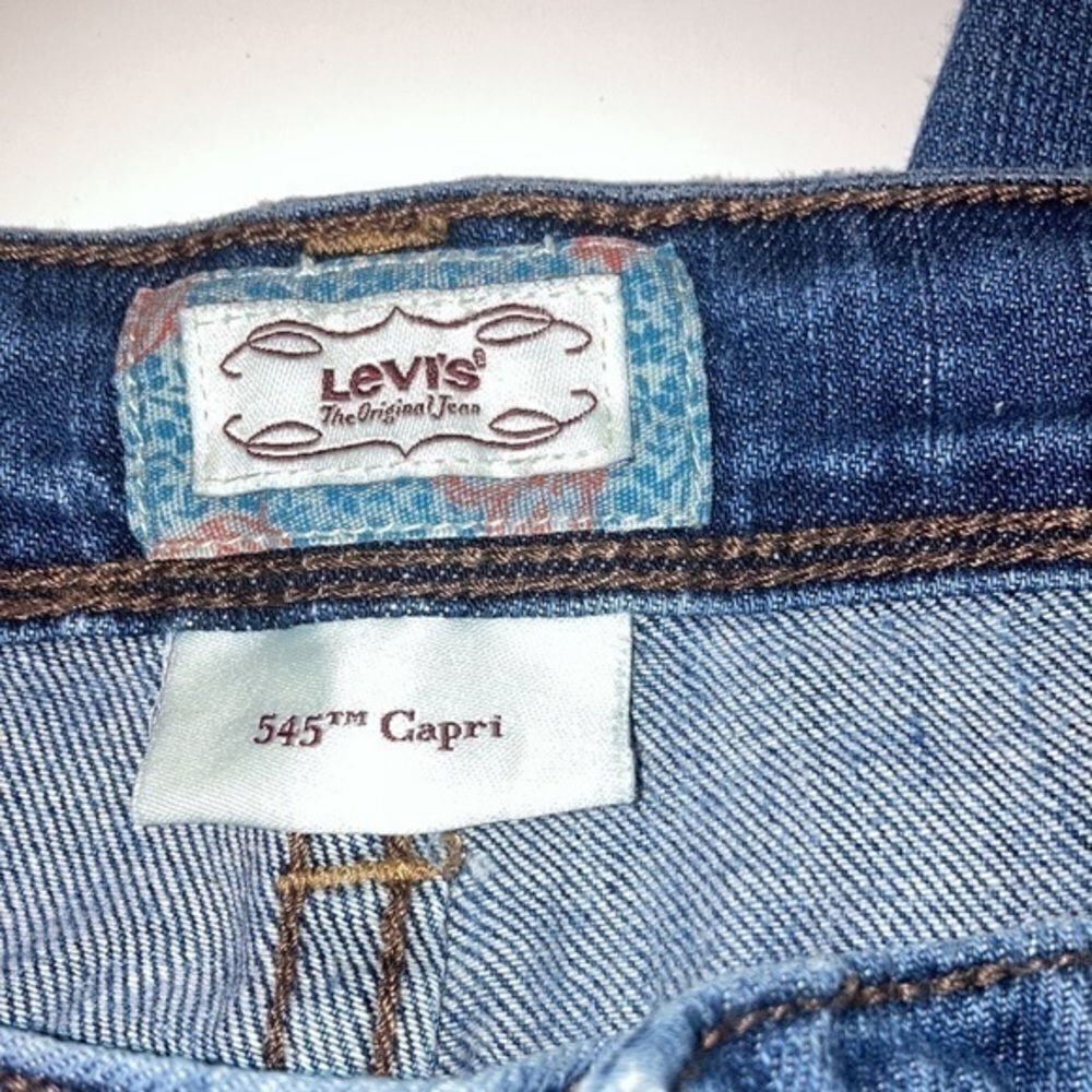 Levi’s 545 Capri jean pants - Picture 3 of 3